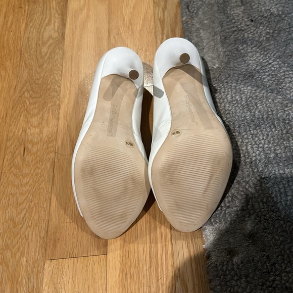 BCBG Izzie2 Womens Size 9 White Peep Toe Pumps Heels Shoes - Picture 4 of 4